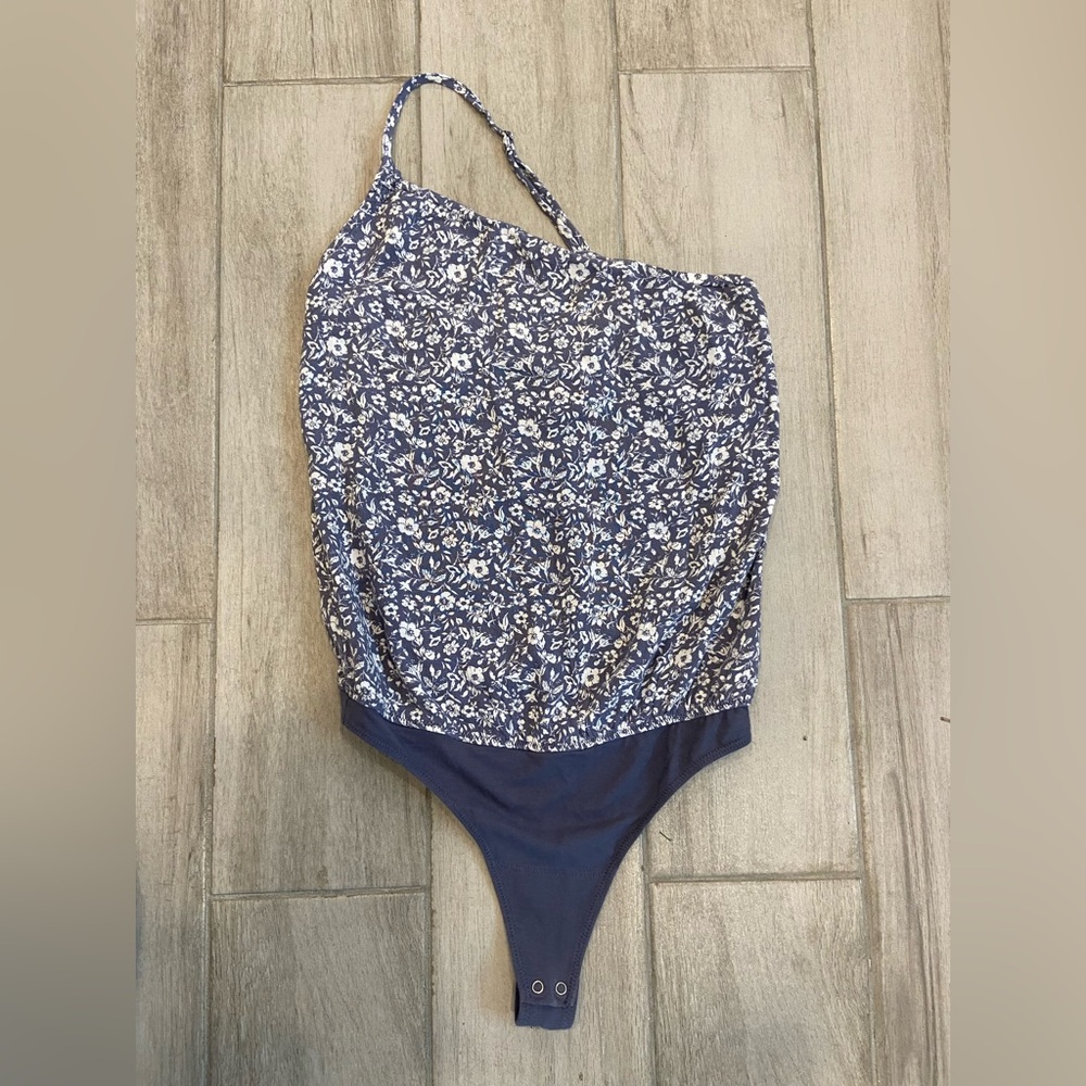 Women's Abercrombie & Fitch One Shoulder Bodysuit size XS